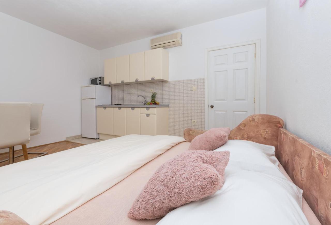 Skiljini Dvori - Apartman Макарска Экстерьер фото