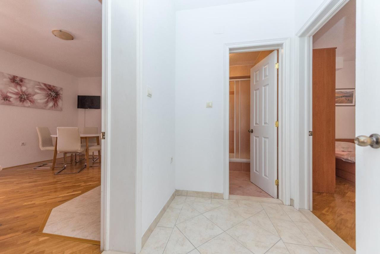 Skiljini Dvori - Apartman Макарска Экстерьер фото